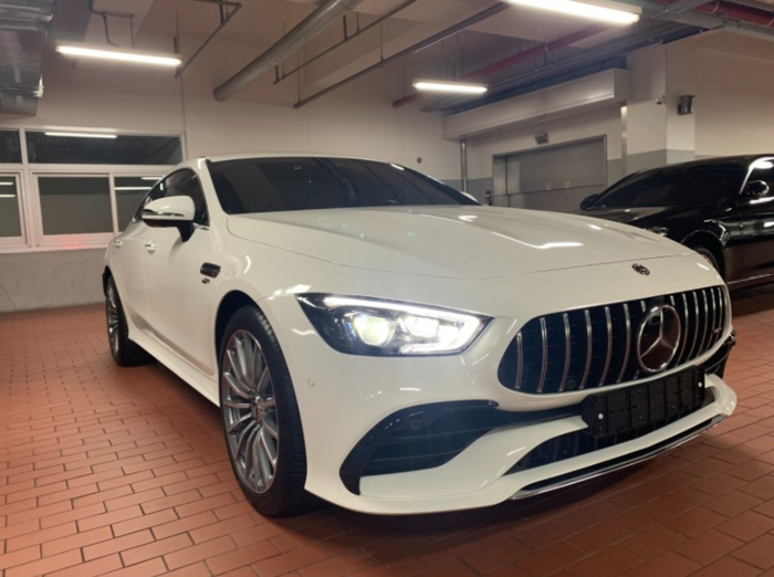 고성능 세단의 독보적 매력, ‘벤츠 AMG GT 43 4도어’