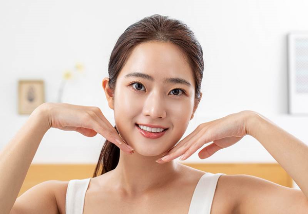 지속되는 브이라인 인기…칼날 같이 날렵한 옆 턱선 선호